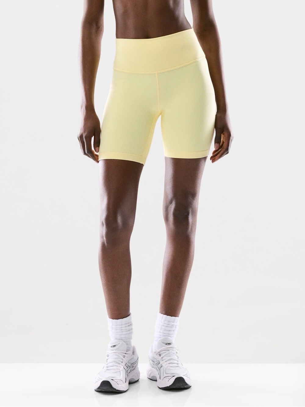 NEW Aritzia Life Atmosphere 7” short